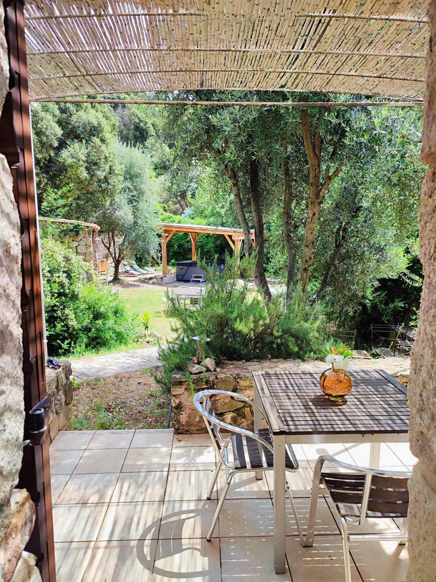 Entre Mer & Maquis, L'Ame De La Corse En Gites De Charme Avec Jacuzzi, Proche Ajaccio Peri Eksteriør billede